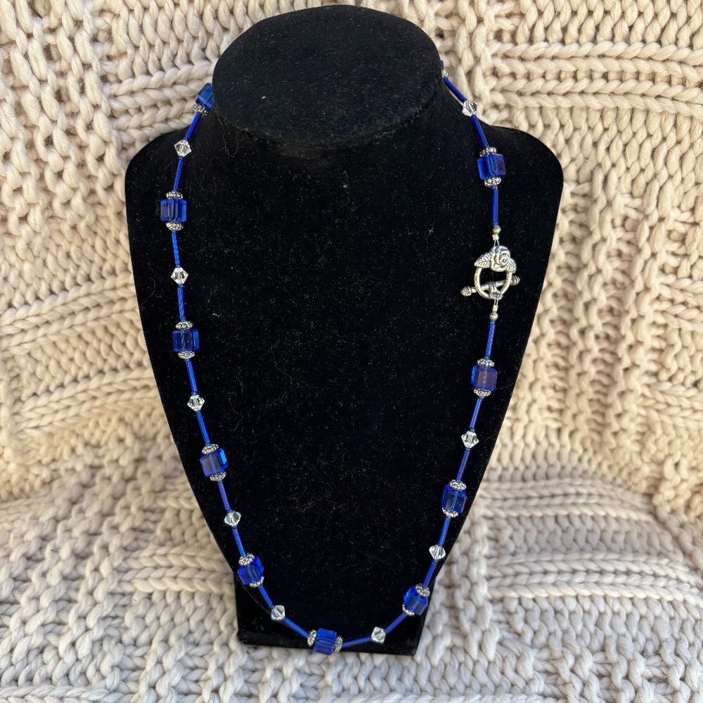 Vintage faceted glass beads necklace toggle clasp cobalt blue